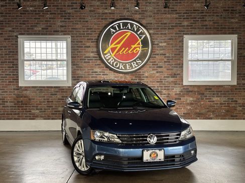 Used 2016 Volkswagen Jetta SEL image 1