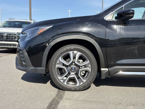 Used 2024 Subaru Ascent Limited w/ Technology Package AWD/4WD image 9