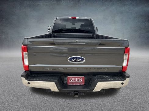 Used 2019 Ford F250 XLT w/ XLT Value Package image 4