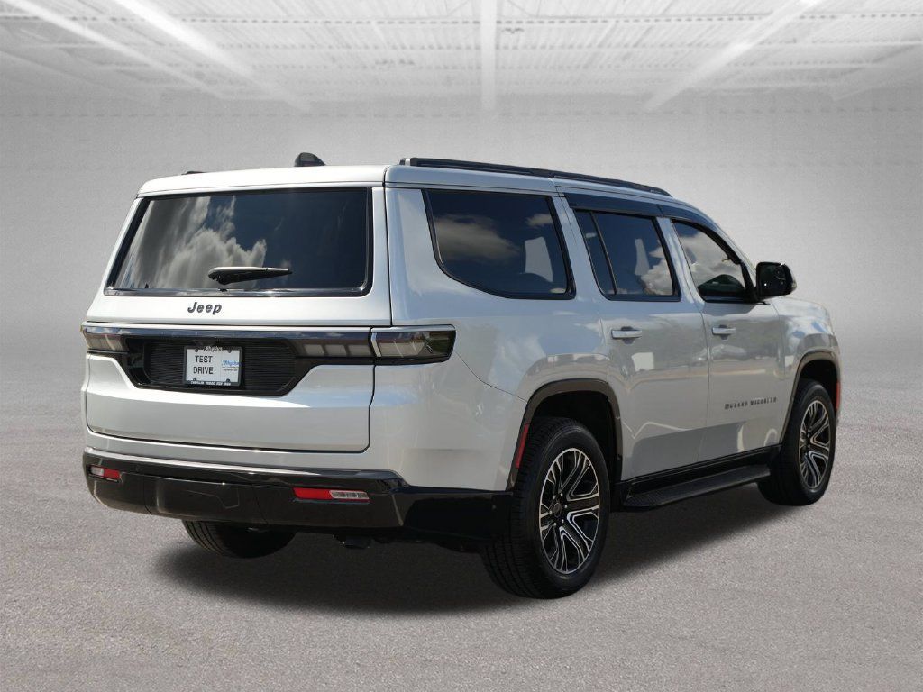 Used 2026 Jeep Grand Wagoneer 2WD w/ Premium Group I image 8