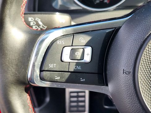 Used 2017 Volkswagen GTI Autobahn image 23