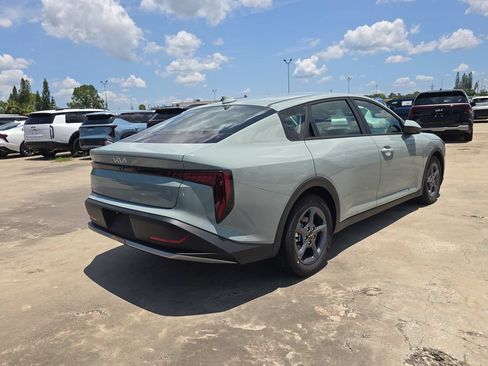 New 2026 Kia K4 FWD image 8
