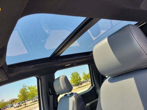 Used 2025 Ford F150 Lightning Lariat AWD/4WD image 37