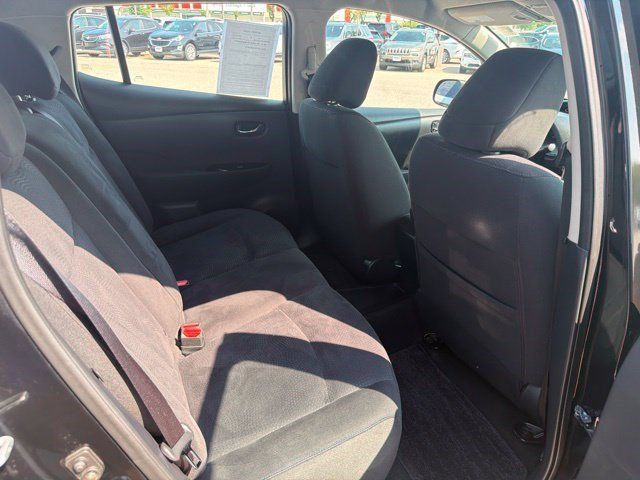 Used 2014 Nissan Leaf SV w/ Premium Package FWD image 17