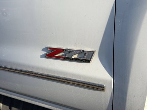 Used 2017 Chevrolet Silverado 2500 LTZ w/ Duramax Plus Package AWD/4WD image 4