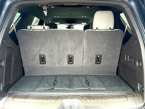 Used 2025 GMC Yukon Elevation AWD/4WD image 23