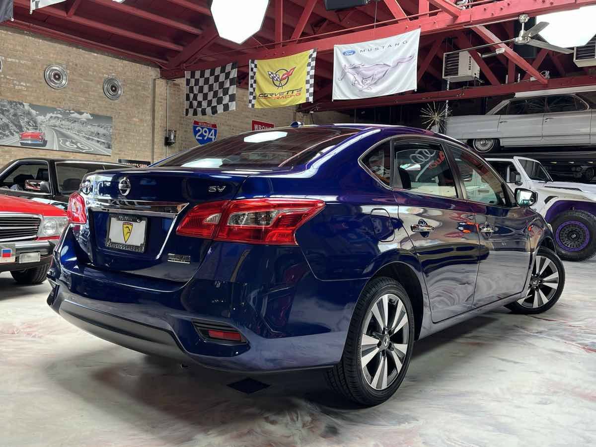 Used 2019 Nissan Sentra SV w/ Special Edition Package FWD image 2