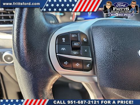Certified 2022 Ford Explorer XLT w/ Equipment Group 202A image 6