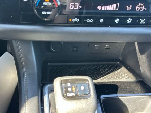 Used 2022 Nissan Pathfinder SL w/ SL Premium Package image 20