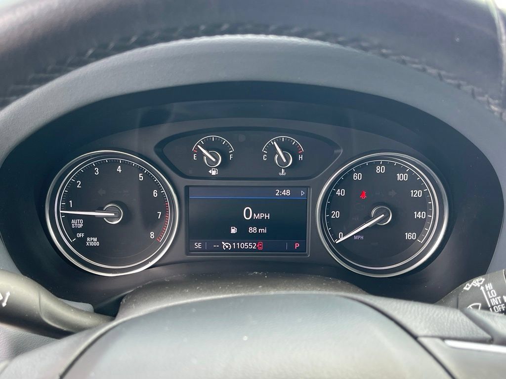 Used 2021 Buick Enclave Essence FWD image 26
