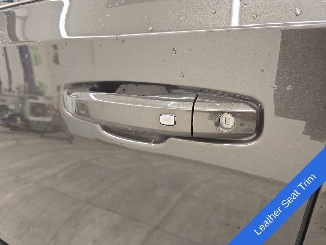 Used 2021 Chevrolet Tahoe LT AWD/4WD image 19