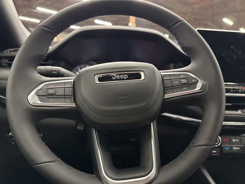 New 2026 Jeep Compass Latitude image 15