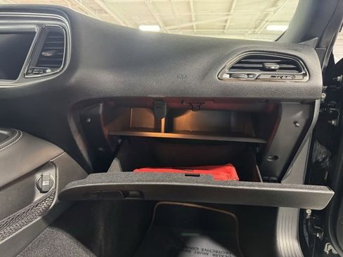 Used 2019 Dodge Challenger SRT Hellcat Redeye image 37