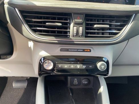 Certified 2024 Ford Escape Platinum w/ Premium Technology Package image 22