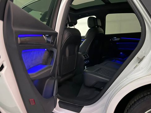 Used 2018 Audi SQ5 Prestige image 23