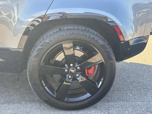 Used 2024 Land Rover Defender 110 X image 3