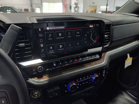 Used 2026 GMC Sierra 3500 SLE w/ SLE Value Package AWD/4WD image 11
