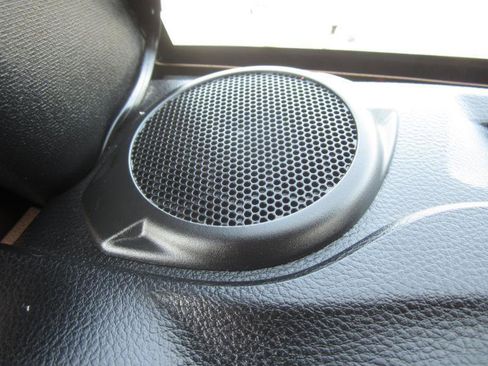 Used 2015 Jeep Wrangler Unlimited Sahara image 27