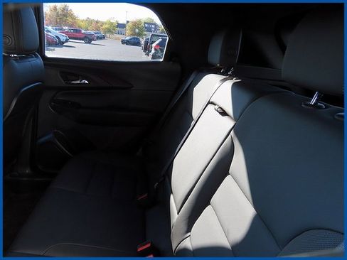 Used 2025 Chevrolet TrailBlazer RS w/ Convenience Package image 10