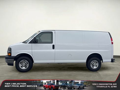 Used 2024 Chevrolet Express 2500 w/ Driver Convenience Package image 2
