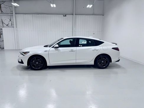 Used 2023 Acura Integra A-Spec image 2