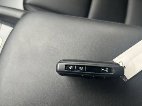 Used 2019 MAZDA MAZDA3 AWD Hatchback w/ Preferred Pkg image 23