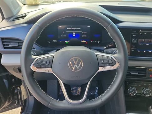 Certified 2023 Volkswagen Taos SE w/ Panoramic Sunroof Package FWD image 19