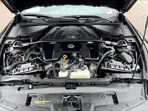 Certified 2024 Nissan Z Performance w/ Floor Mat Package RWD image 29