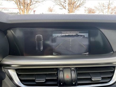 Used 2024 Alfa Romeo Stelvio Veloce image 19