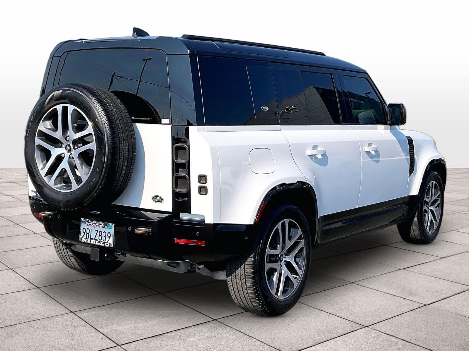 Used 2023 Land Rover Defender 110 X-Dynamic SE AWD/4WD image 15