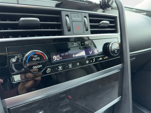 Used 2024 INFINITI QX80 Luxe image 28