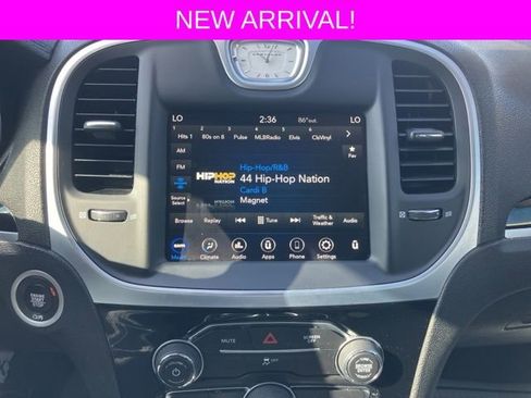 Used 2023 Chrysler 300 Touring image 24