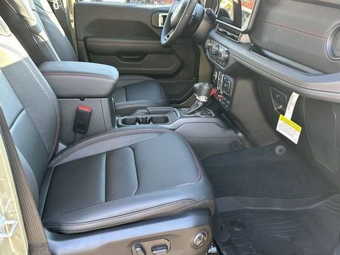 New 2026 Jeep Wrangler Unlimited Rubicon image 13