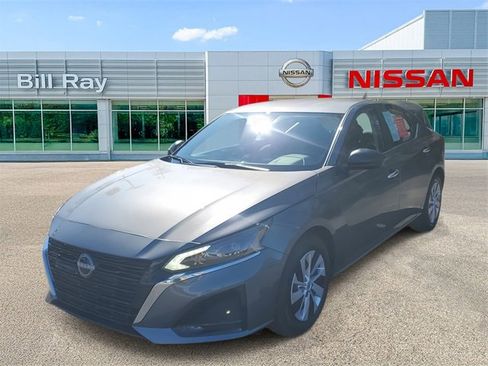 Certified 2025 Nissan Altima 2.5 S image 2