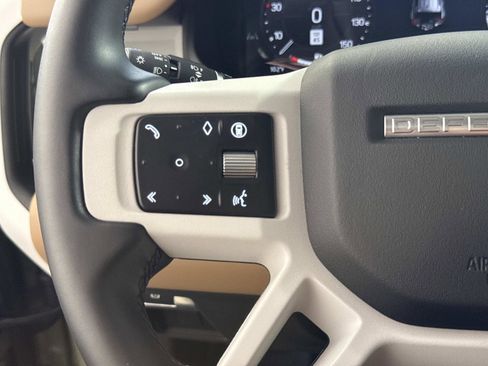 Used 2025 Land Rover Defender 110 S AWD/4WD image 31