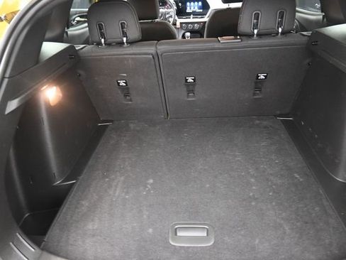 Used 2024 Chevrolet Trax RS w/ Driver Confidence Package image 24