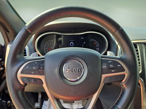 Used 2017 Jeep Grand Cherokee Limited AWD/4WD image 18