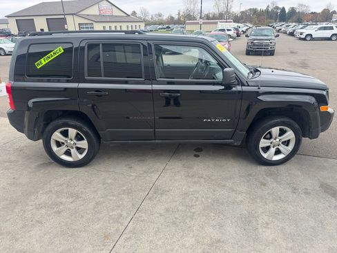 Used 2012 Jeep Patriot Latitude image 4