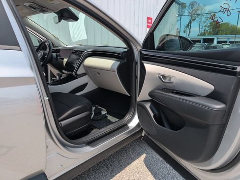 Used 2022 Hyundai Tucson SEL w/ Convenience Package FWD image 9