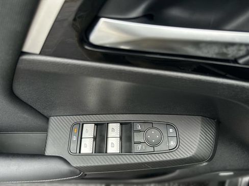 Used 2025 Mitsubishi Outlander ES FWD image 14