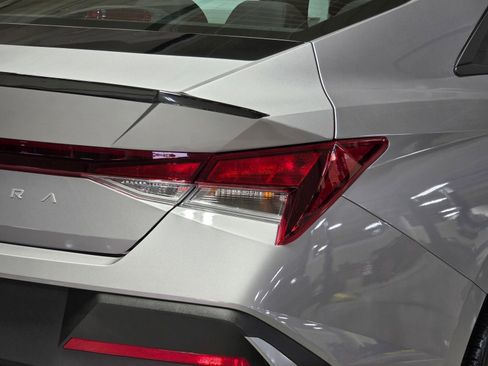 Certified 2025 Hyundai Elantra Sport FWD image 12