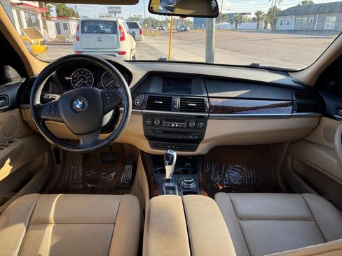Used 2010 BMW X5 xDrive30i image 16
