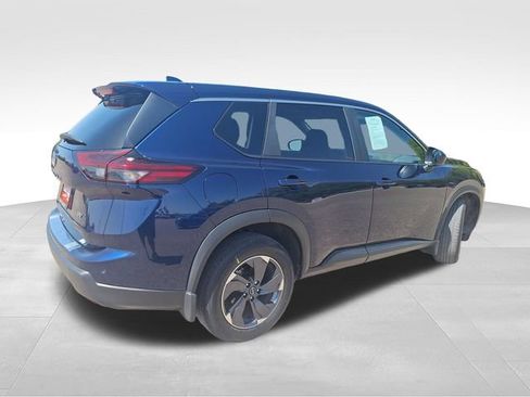 Certified 2024 Nissan Rogue SV FWD image 8