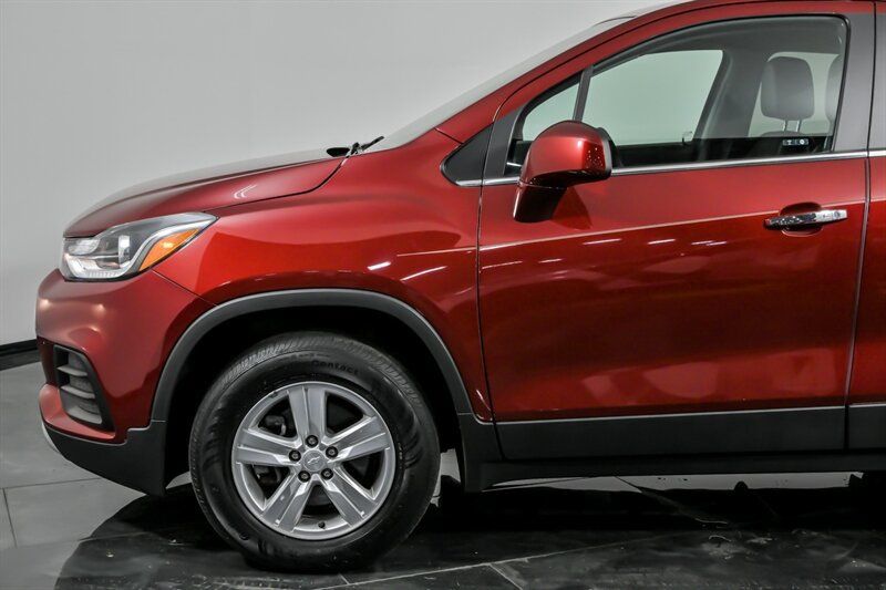 Used 2020 Chevrolet Trax LT AWD/4WD image 6