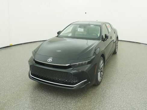 New 2026 Toyota Crown Limited w/ Advanced Technology Package image 16