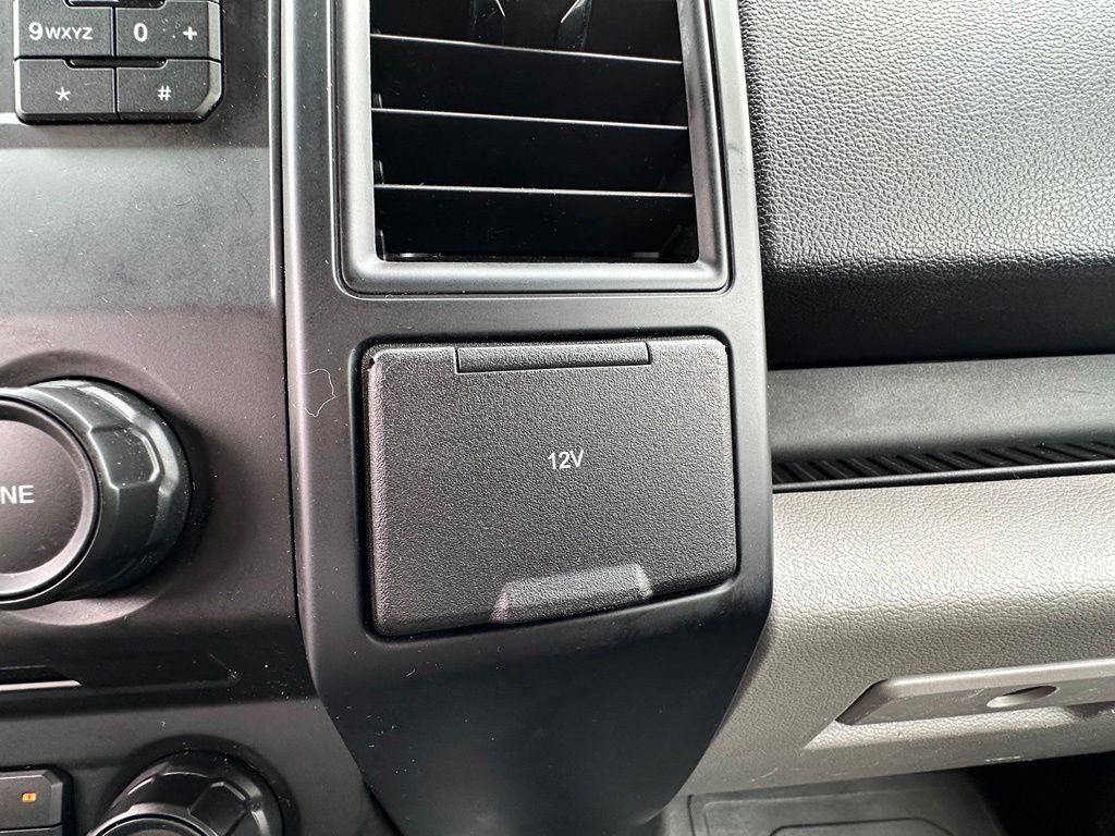 Used 2015 Ford F150 XL w/ Equipment Group 101A Mid AWD/4WD image 29