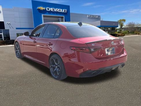 Used 2018 Alfa Romeo Giulia Ti Sport w/ Quick Order Package 22S Sport AWD/4WD image 21