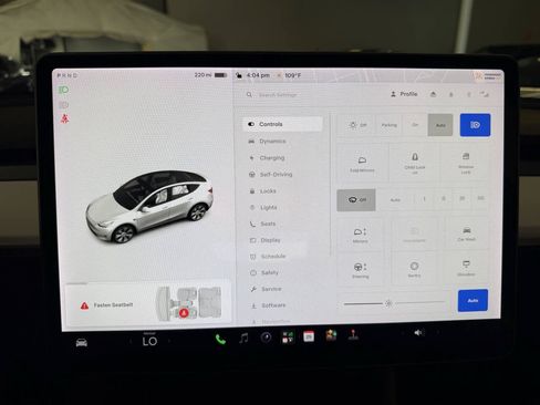 Used 2021 Tesla Model Y Long Range AWD/4WD image 15