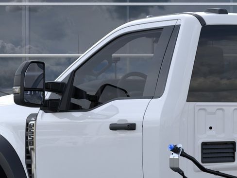 New 2026 Ford F550 4x4 Regular Cab Super Duty image 40