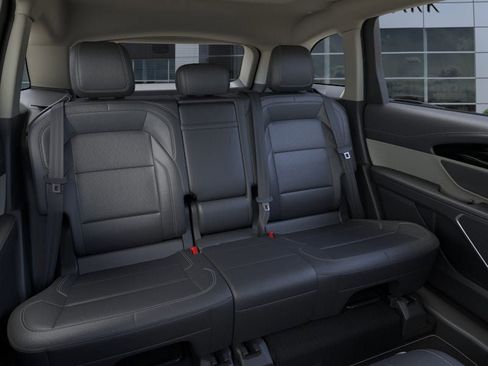 New 2025 Lincoln Nautilus Premier w/ Equipment Group 102A image 11